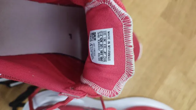 Zapatillas Adidas rosas talla 30.5