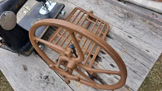 Máquina de coser Alfa antigua