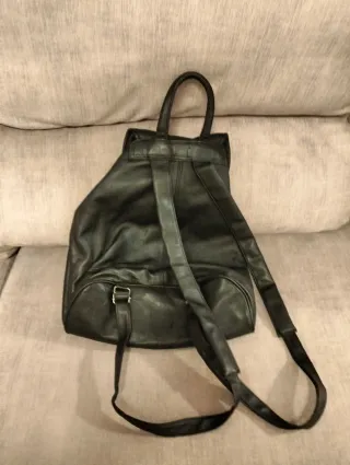 Mochila de Piel Negra Unisex