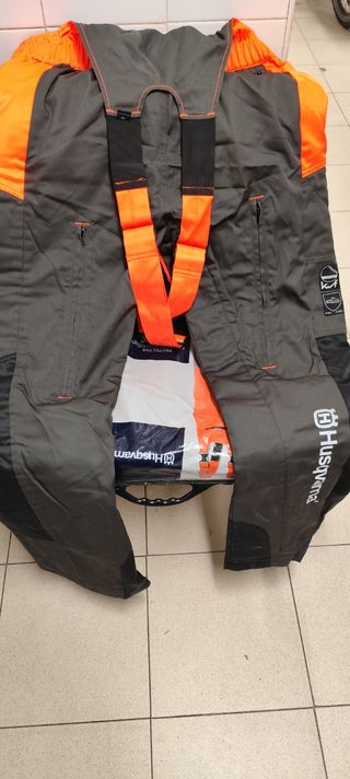 Peto de poda Husqvarna Classic Talla 48