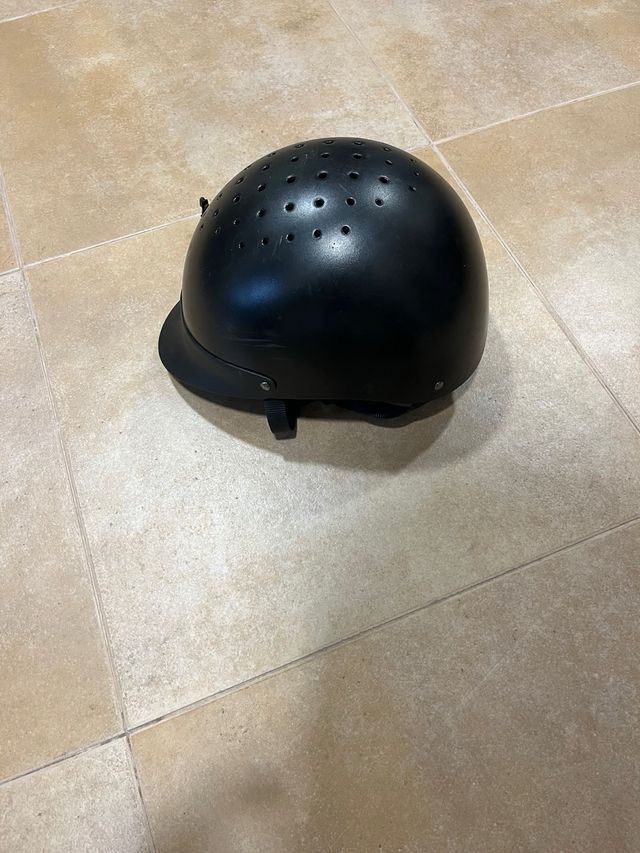 Casco de hípica negro