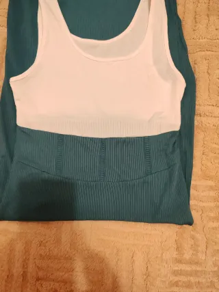 Vestido largo con abertura