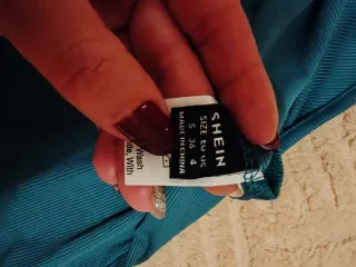 Vestido largo con abertura