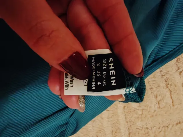 Vestido largo con abertura