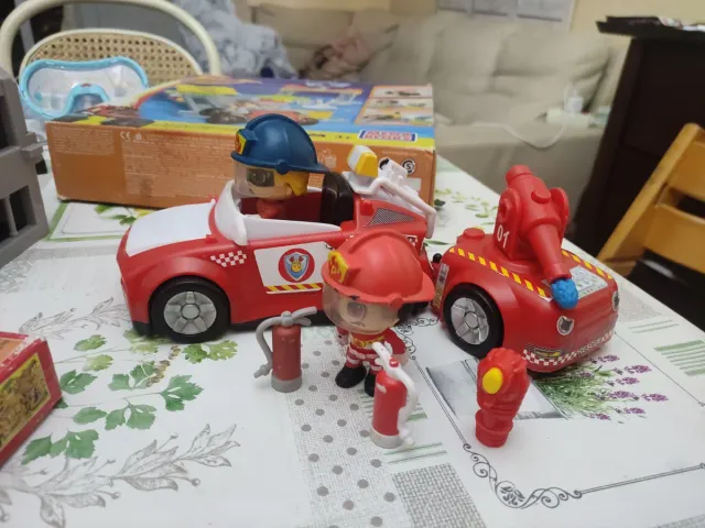 Lote juguetes Pinypon, Mega Bloks y puzzle