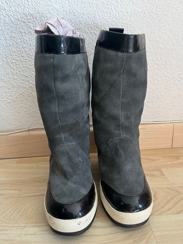 Botas United Nude Piel Cuña Negra Gris