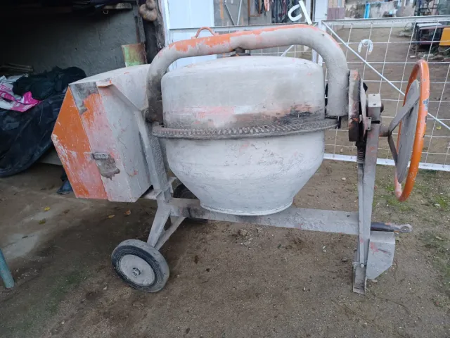 Hormigonera IMER MMA300