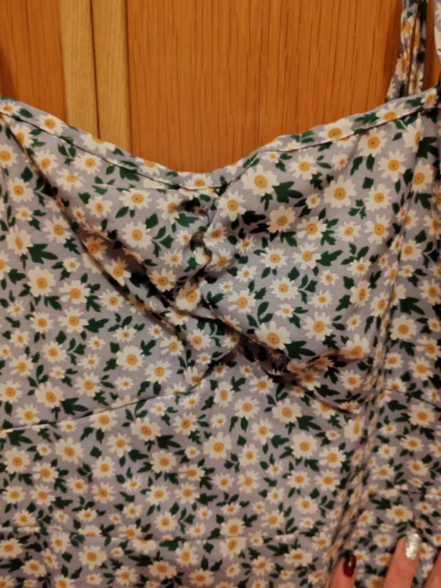 Vestido floral corto