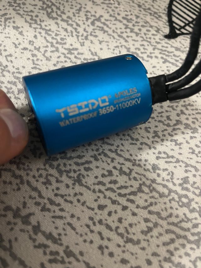 Motor sin escobillas para vehículo teledirigido