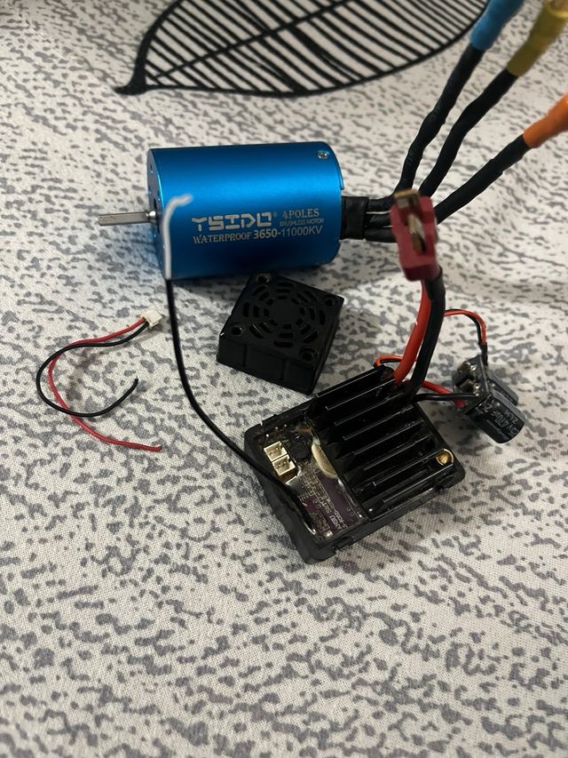 Motor sin escobillas para vehículo teledirigido