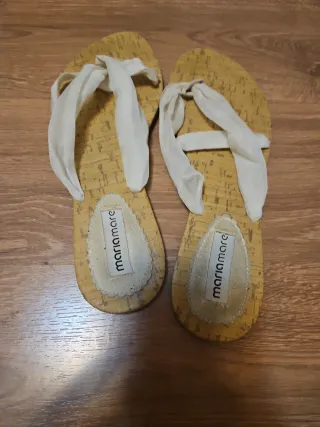 Sandalias Mariamare Blancaks y Amarillas
