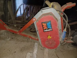 Maquinillo de construcción WISKEHR'S