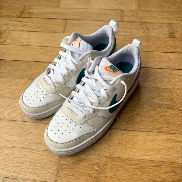 Zapatillas Nike Blancas y Verdes