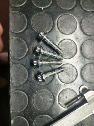 Parafusos BBS M6x32 Originais