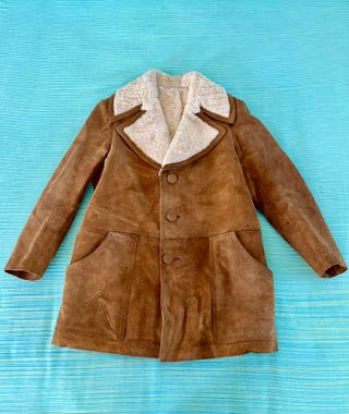 Chaquetón de cuero con borrego