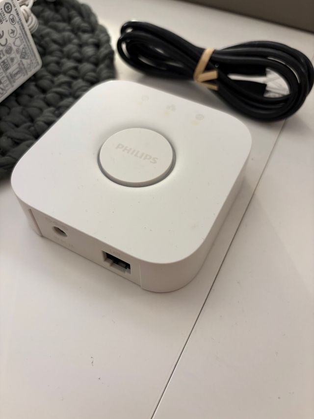 Philips Hue Bridge
