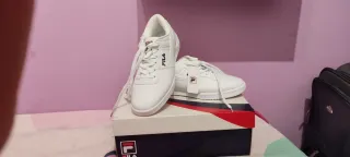 Botines Fila Blancos Talla 39