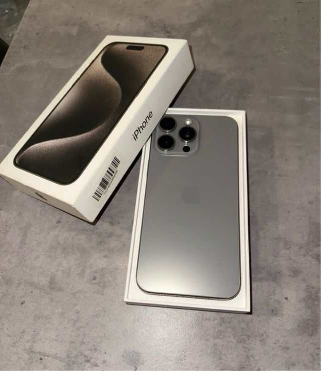 iPhone 15 Pro Max 256GB Gris Titanio