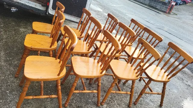 Sillas de pino (madera)