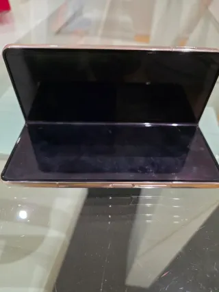 Samsung Galaxy Z Fold 4 Dorado