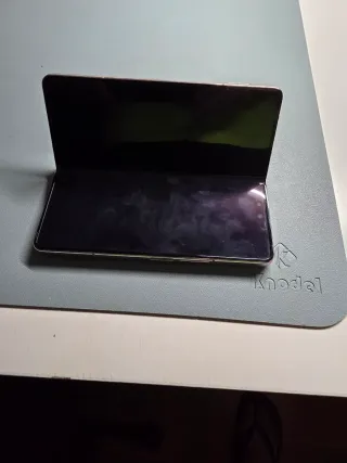Samsung Galaxy Z Fold 4 Dorado