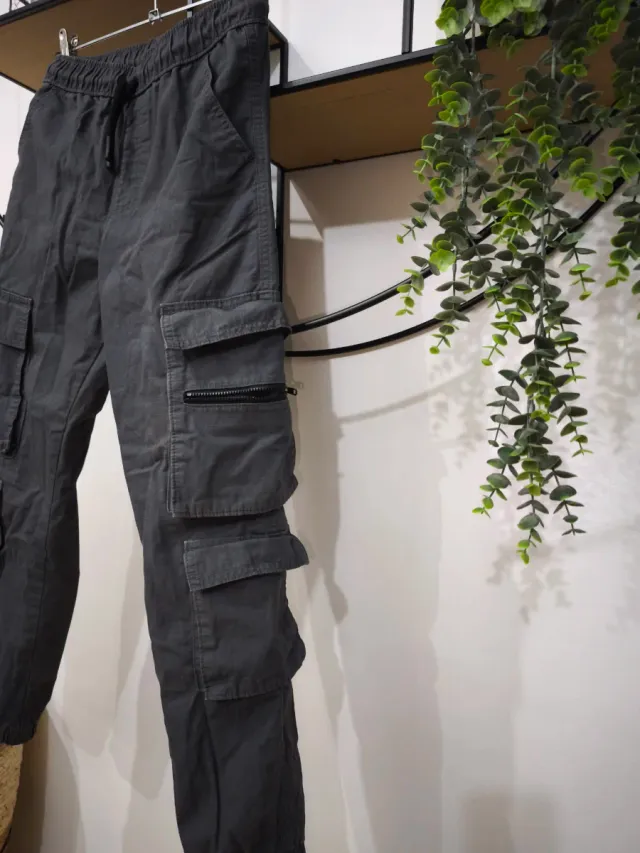 Pack 2 Pantalones: Vaquero 12 años y Jogger Gris