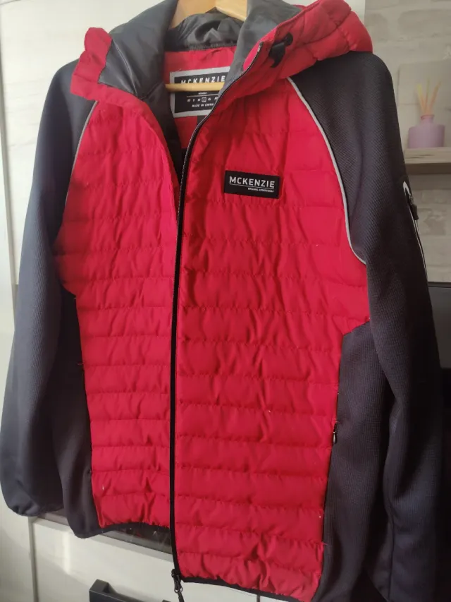 Chaqueta McKenzie Hombre Roja y Negra