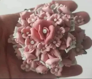 Collar zapato y broche flores bisutería