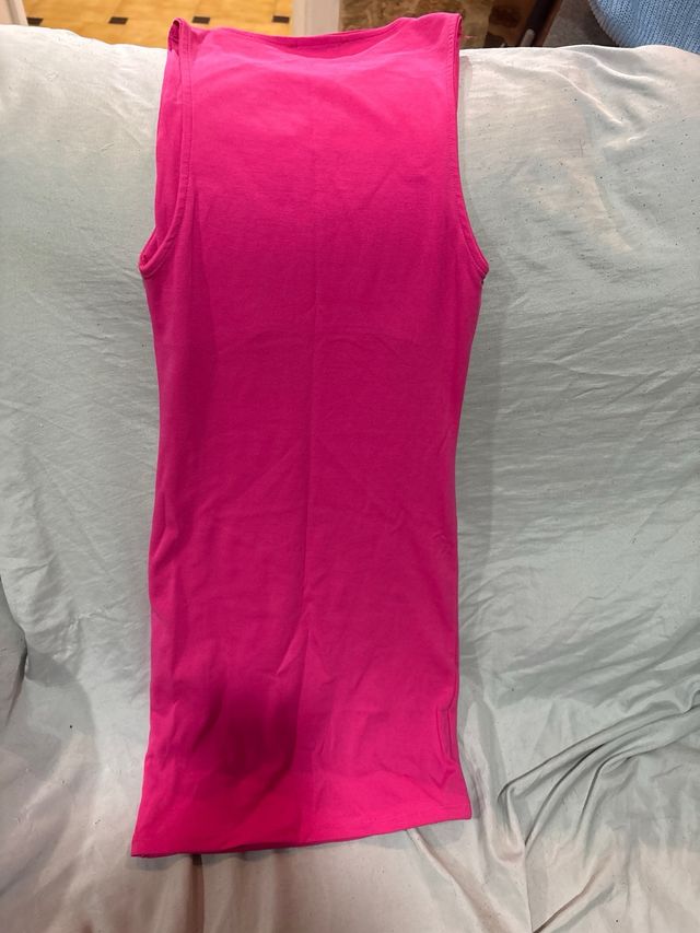 Vestido rosa sin mangas