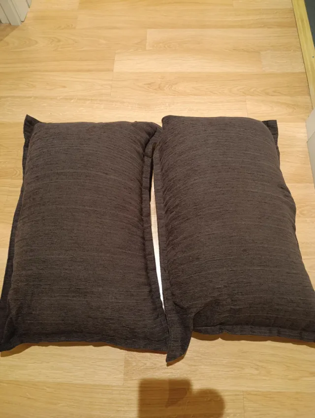 Vendo cojines 5 euros unidad