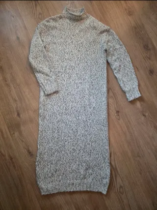 Vestido de punto jaspeado cuello alto