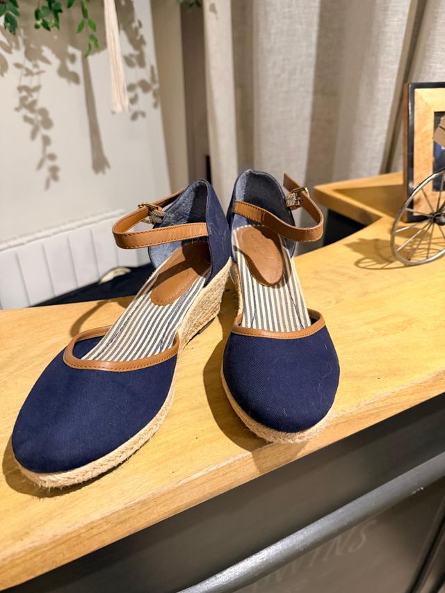 Alpargatas Tom Tailor Azul y Marrón