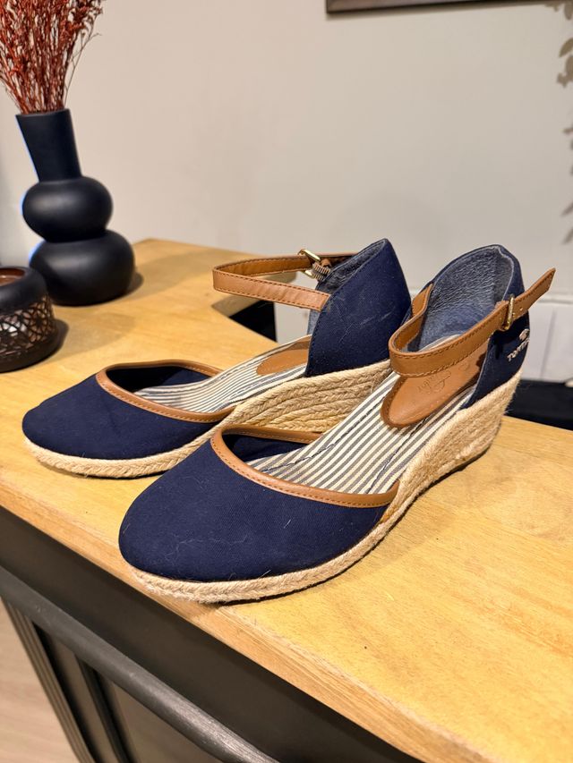 Alpargatas Tom Tailor Azul y Marrón