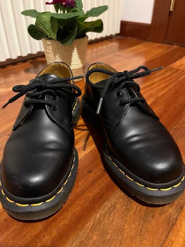 Zapatos Dr. Martens 1461 Negros. Puestos una vez.