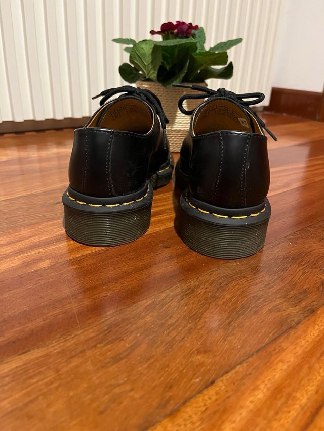 Zapatos Dr. Martens 1461 Negros. Puestos una vez.