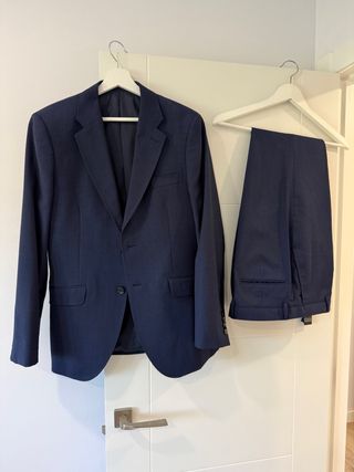 Traje azul Cortefiel