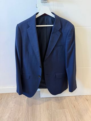 Traje azul Cortefiel