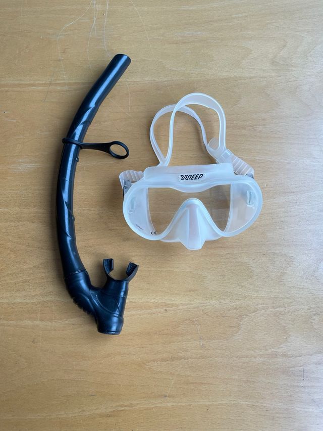Gafas de buceo y tubo
