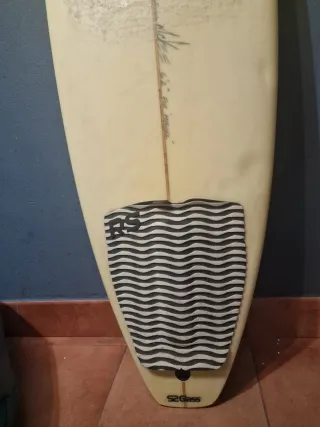 Tabla de surf PUKAS regalo funda