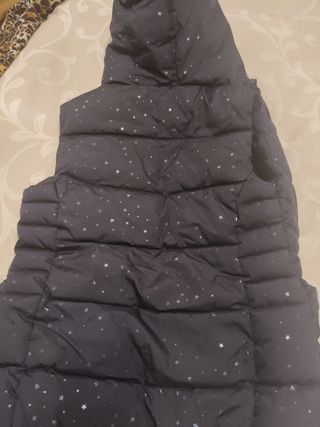 Chaleco juvenil acolchado estrellas