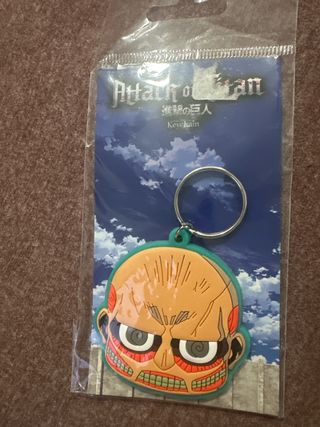Llavero Attack on Titan Colosal