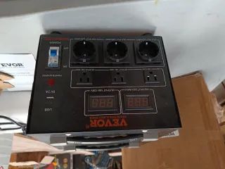 Convertidor de Voltaje VEVOR 3000W