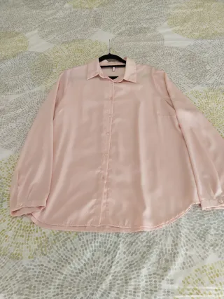 Camisa rosa de manga larga