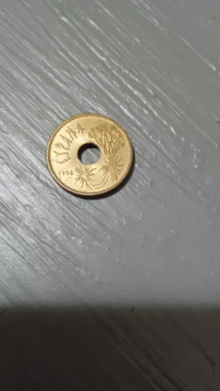 Moneda España 1994 con agujero