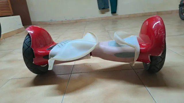 Hoverboard Rojo marca FITIFIU