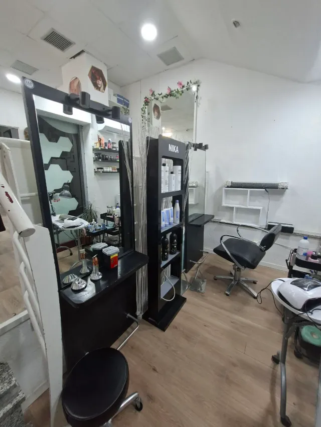 Mobiliario Peluquería Completo