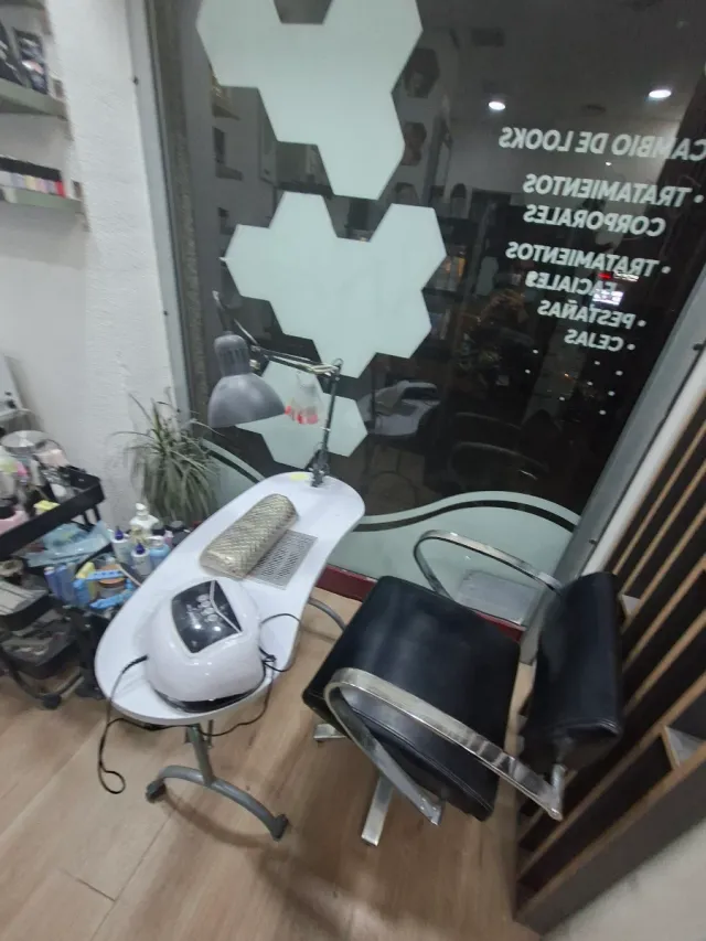 Mobiliario Peluquería Completo