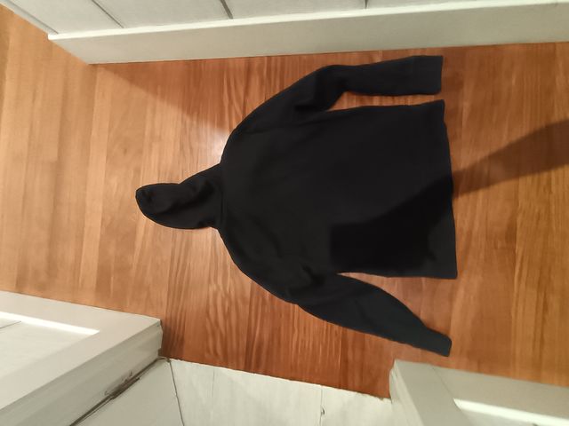 Sudadera negra con forro interior