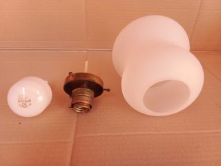 Lampadario vintage a forma di arachide bianco
