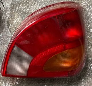 Piloto Trasero Derecho Ford Fiesta 96-